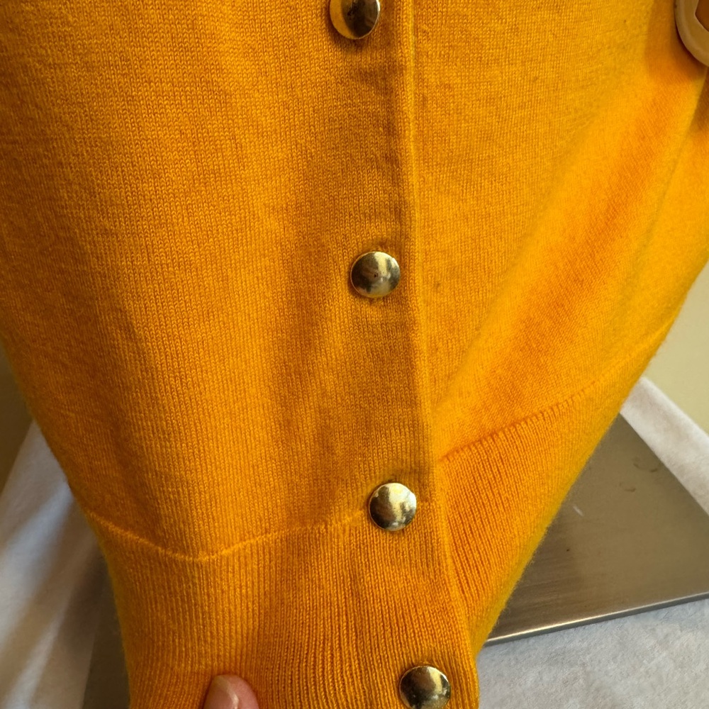 Banana Republic Vibrant Yellow Extra Fine Merino Cardigan Sweater Size M - Picture 5 of 10
